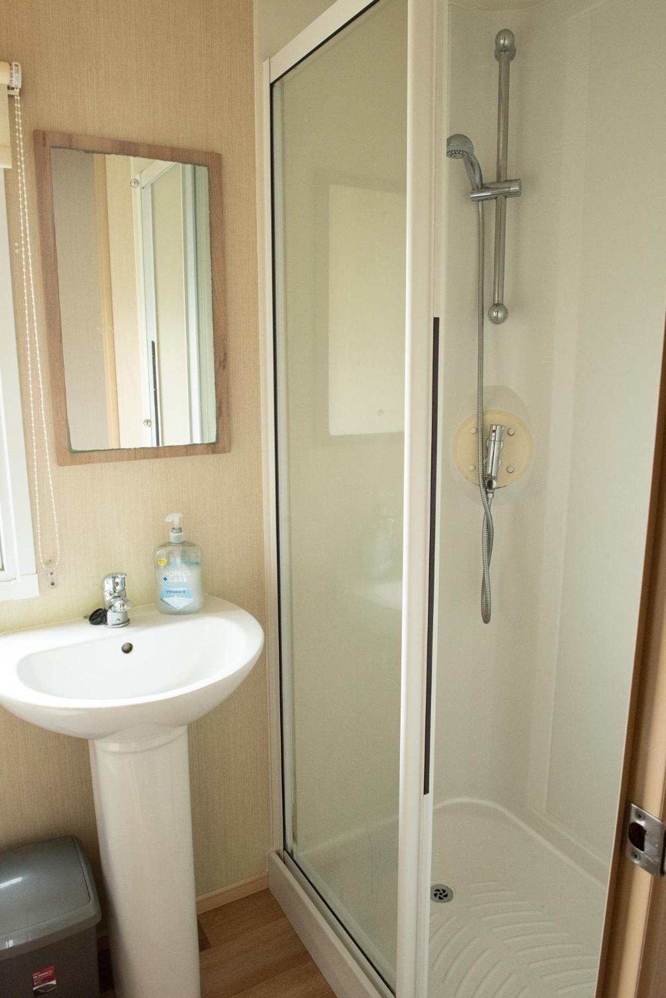 2 Bed Caravan For Hire At Golden Sands In Rhyl Esterno foto