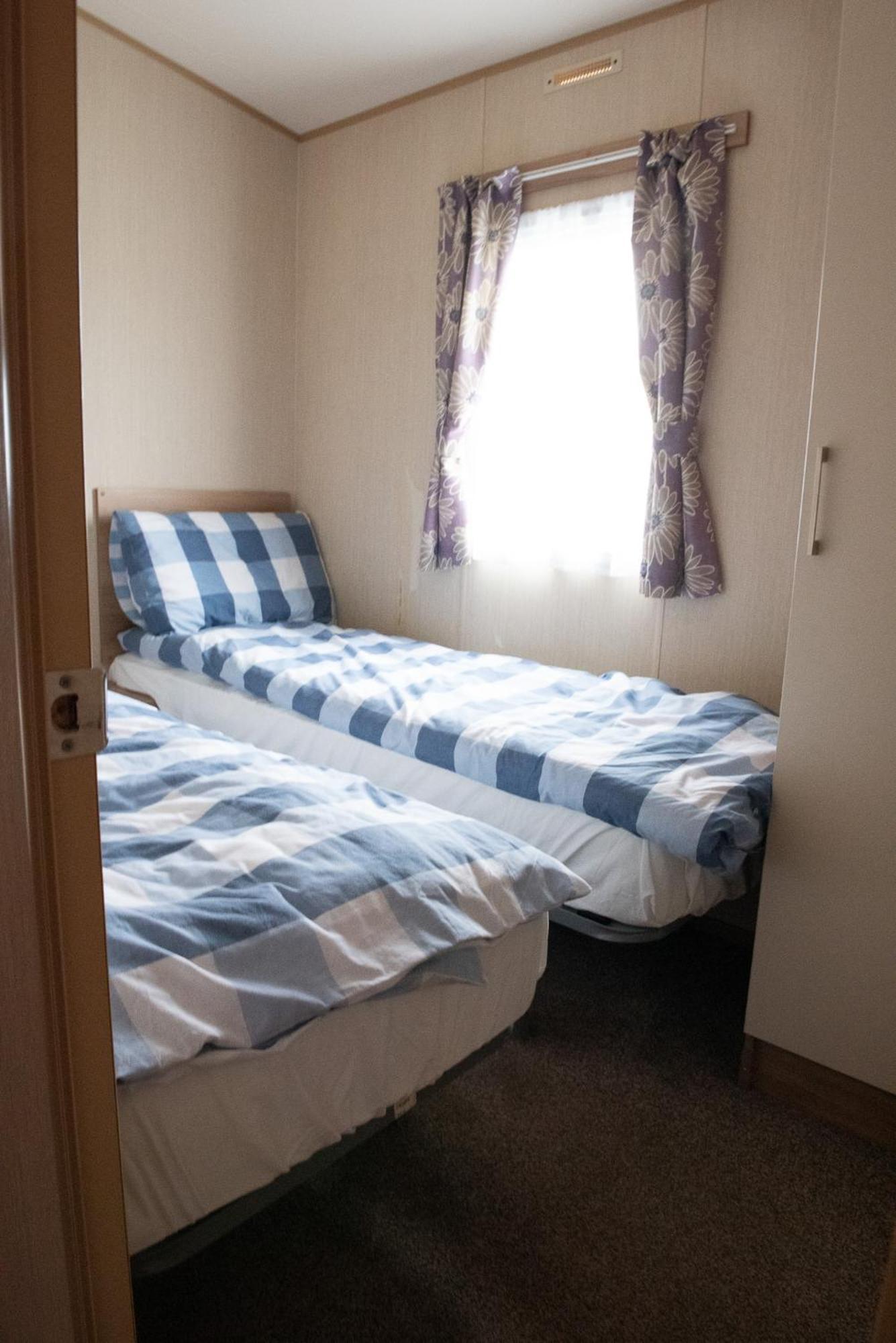 2 Bed Caravan For Hire At Golden Sands In Rhyl Esterno foto